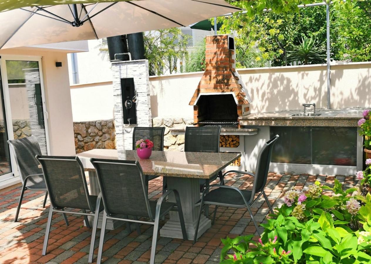 Apartament Martina *