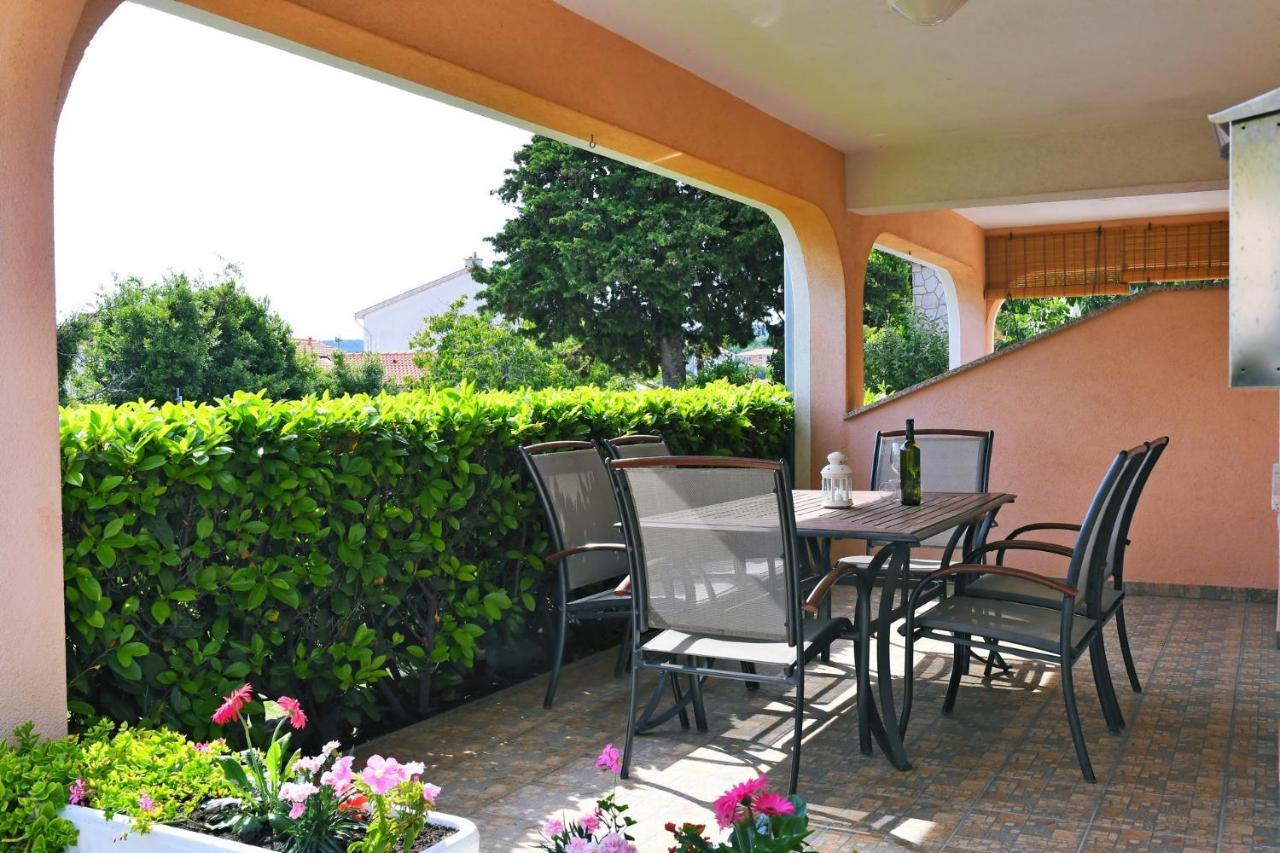 Apartament Martina *